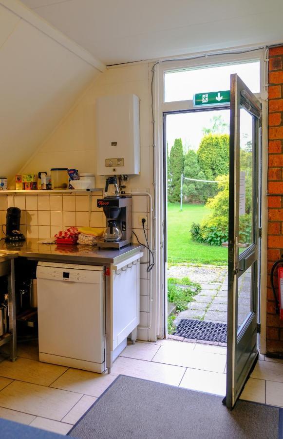 Bed and Breakfast De Energiek à Wehe-den Hoorn Extérieur photo